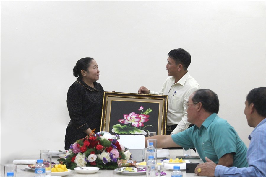 Lãnh đạo Trung ương Đảng Nhân dân Cách mạng Lào thăm và làm việc tại THACO AGRI Lào