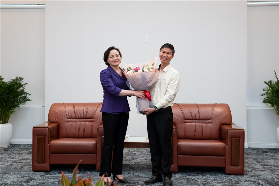 Đoàn Lãnh đạo Bộ Nội vụ và Bộ Kế hoạch – Đầu tư đến thăm và làm việc tại KCN THACO Chu Lai