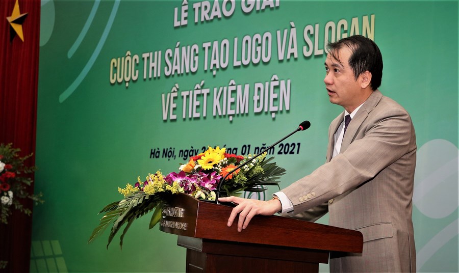 Trao giải cuộc thi “Sáng tạo logo và slogan về tiết kiệm điện”
