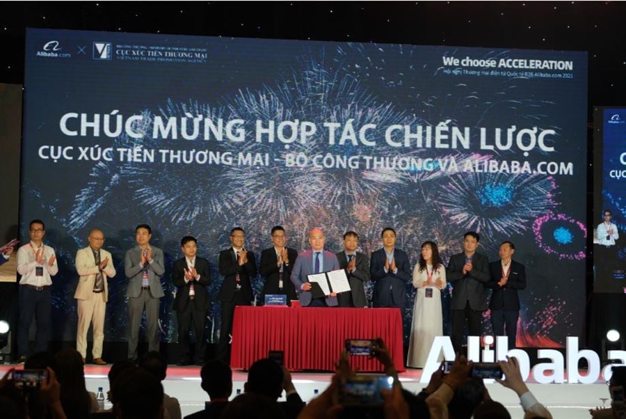 Cục Xúc tiến thương mại và Alibaba.com đẩy mạnh hợp tác, từng bước hỗ trợ doanh nghiệp nhỏ và vừa Việt Nam xuất khẩu trực tuyến thành công
