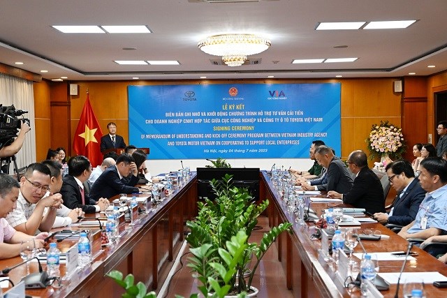 Toyota Việt Nam tiếp tục hợp tác hỗ trợ doanh nghiệp trong lĩnh vực công nghiệp hỗ trợ ô tô