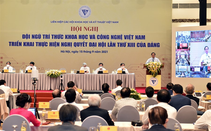 Thủ tướng dự Hội nghị đội ngũ trí thức KH&CN triển khai Nghị quyết Đại hội XIII của Đảng