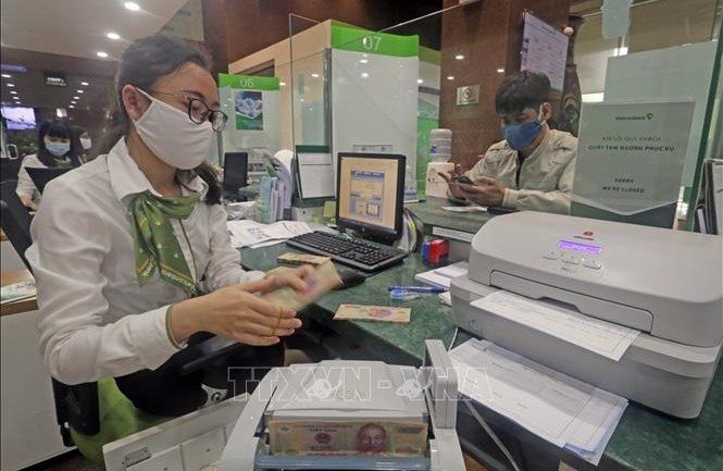 Vay trả nợ trước hạn ngân hàng khác: Khó vay dù lãi suất rất hấp dẫn