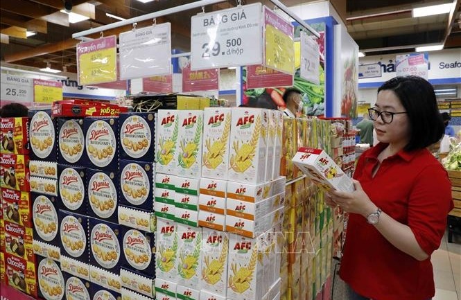 Thị trường bánh kẹo Tết: Đa dạng chủng loại, mẫu mã đẹp, giá ổn định