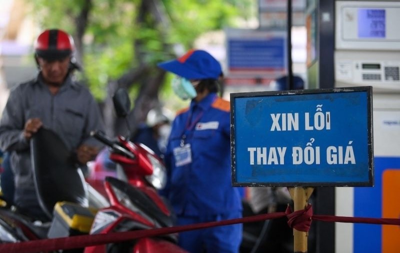 Ngày mai, giá xăng dầu trong nước có thể giảm nhẹ