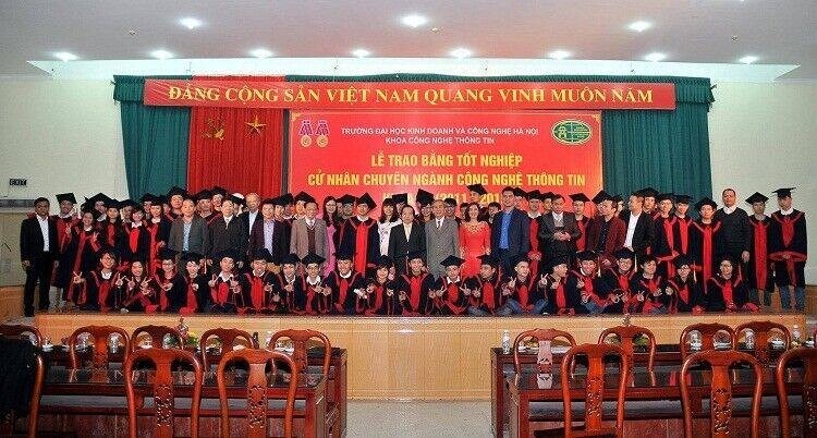 Trường Đại học Kinh doanh và Công nghệ Hà Nội tuyển sinh Đại học liên thông chính quy năm học 2022