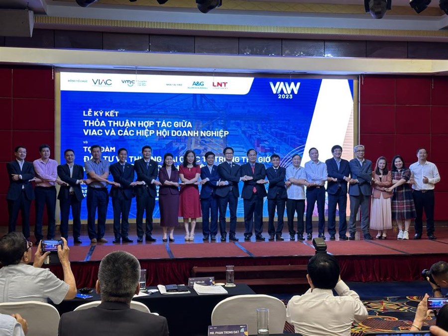 Đầu tư và thương mại quốc tế, cơ hội và thách thức cho doanh nghiệp