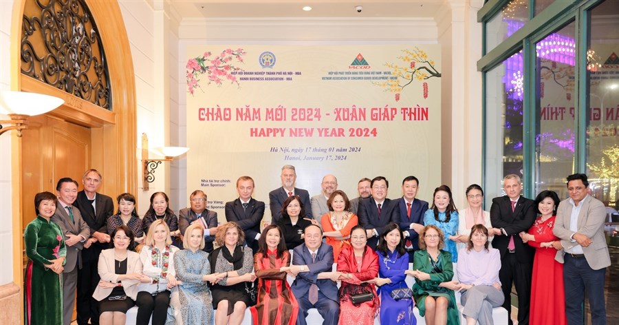 Tưng bừng “Gặp mặt Đối ngoại chào năm mới 2024 – Xuân Giáp Thìn”: Tâm thế và bước tiến mới của doanh nghiệp Việt