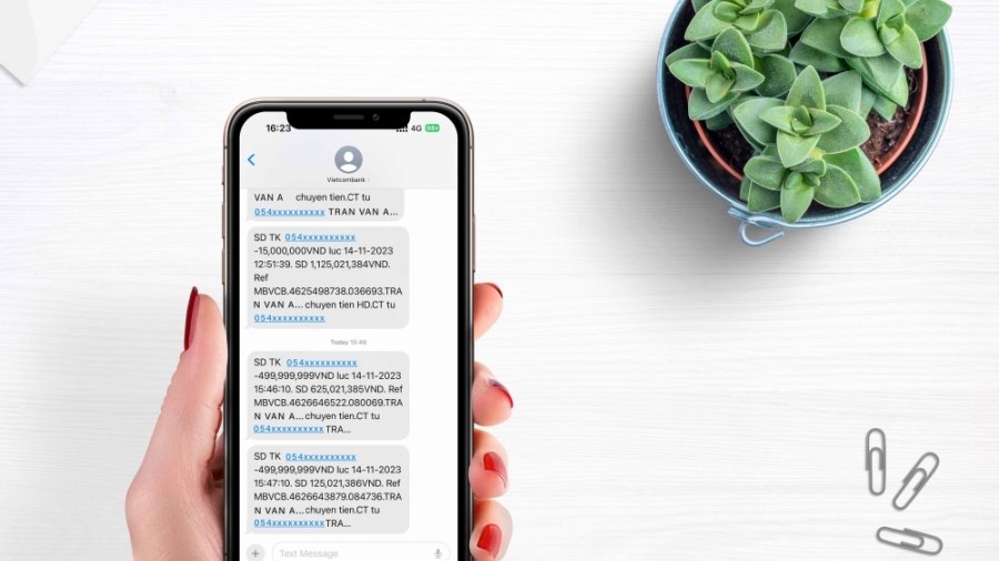 Vietcombank là ngân hàng tiếp theo điều chỉnh phí dịch vụ Thông báo biến động số dư qua tin nhắn SMS từ ngày 01/01/2024