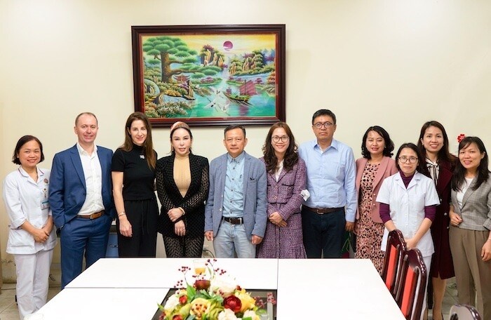 Phó Chủ tịch Tập đoàn KN hỗ trợ 3 triệu USD cho chương trình phòng chống lao quốc gia