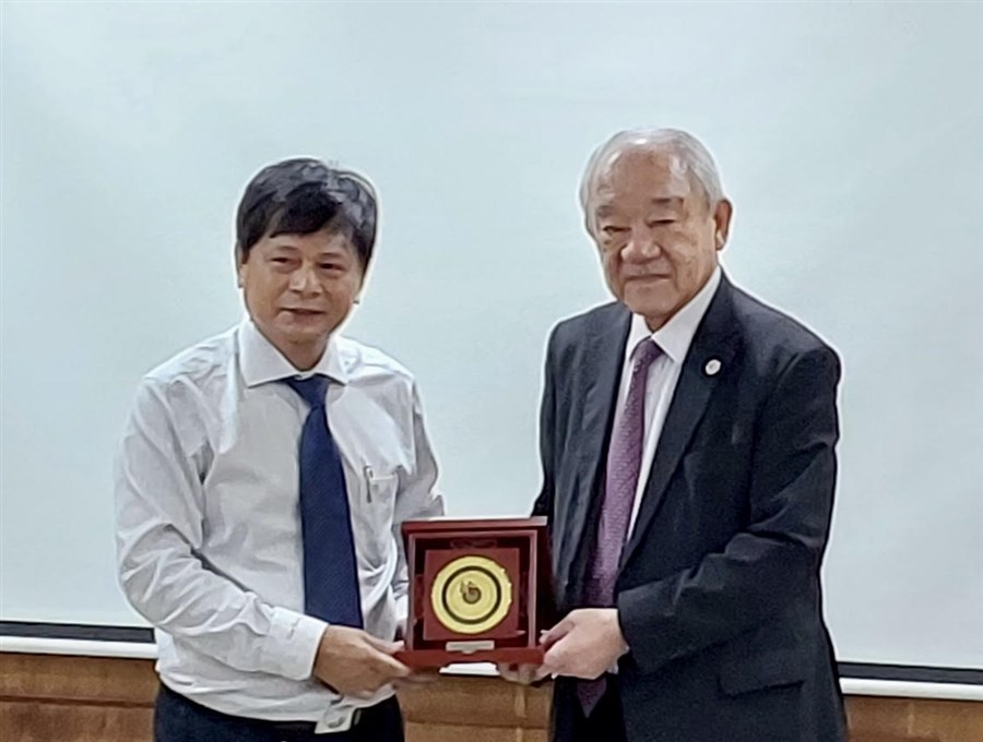 Lãnh đạo Công ty CP Acecook Việt Nam thăm và làm việc với Hội Nhà báo Việt Nam khu vực phía Nam