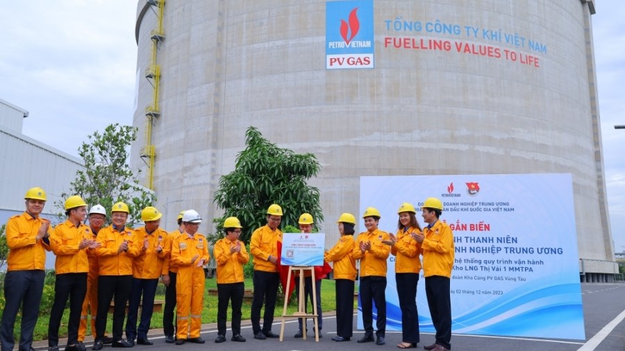 Gắn biển công trình thanh niên cấp Đoàn Khối Doanh nghiệp Trung ương