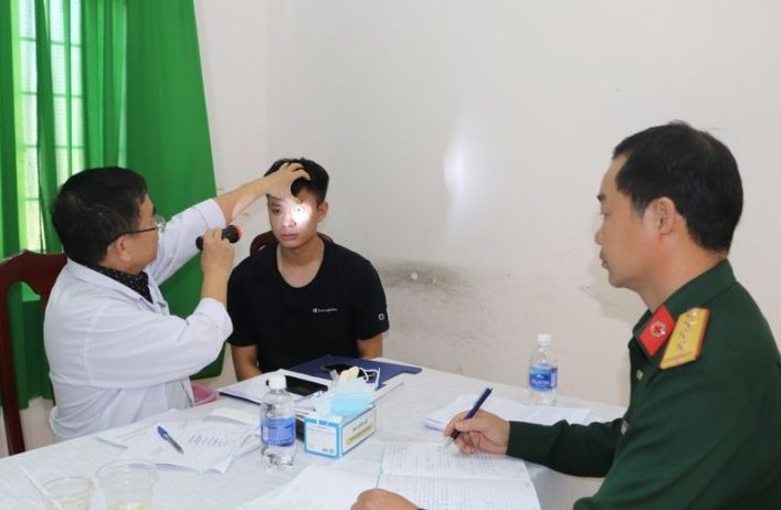 Từ ngày 1/1/2024, thực hiện quy định mới về khám sức khỏe nghĩa vụ quân sự