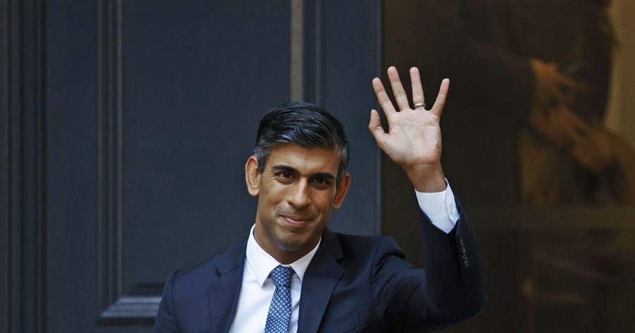 Ông Rishi Sunak trở thành Thủ tướng da màu đầu tiên của Anh