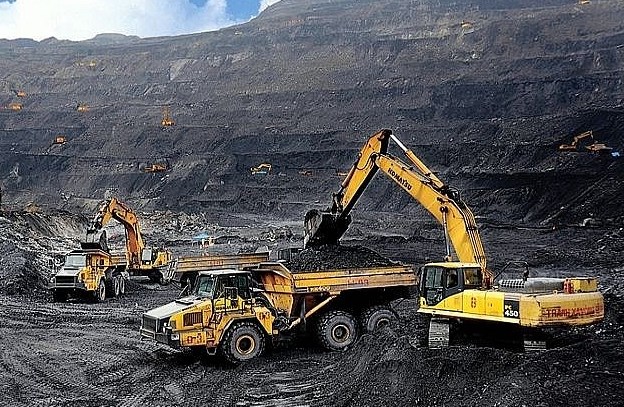 Nhập khẩu hơn 26 triệu tấn than cho sản xuất điện năm 2024