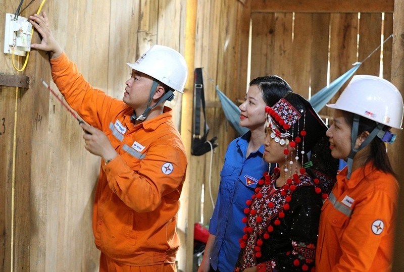 EVNNPC triển khai nhiều hoạt động hướng tới các khách hàng sử dụng điện