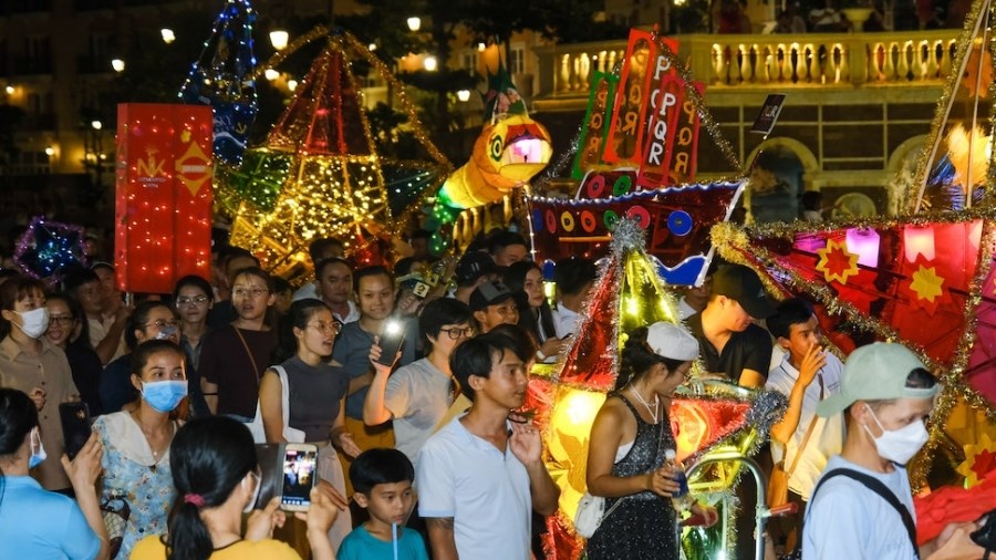 Phú Quốc linh đình đại tiệc, rực sáng pháo hoa mùa Trung Thu