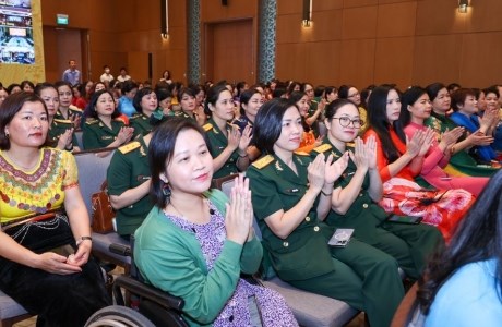 Chào mừng Ngày Phụ nữ Việt Nam 20/10