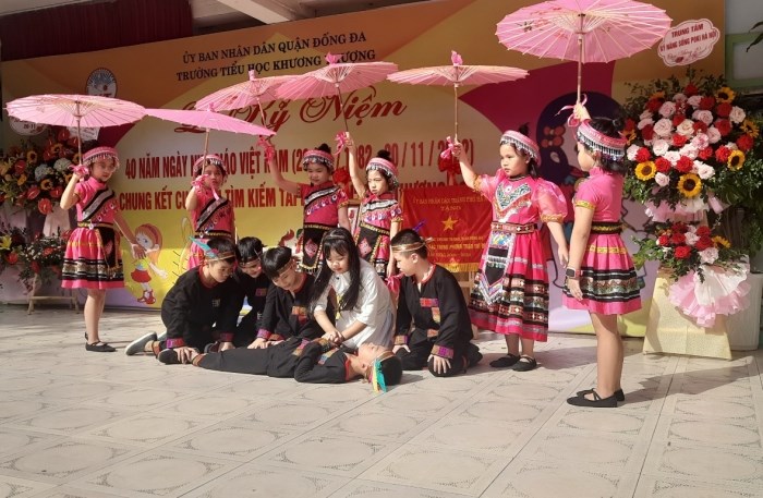 Trường Tiểu học Khương Thượng chào mừng kỷ niệm 40 năm ngày Nhà giáo Việt Nam 20/11