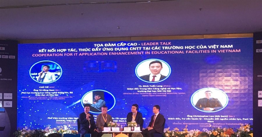 Giúp giáo dục Việt Nam bắt nhịp xu hướng chuyển đổi số