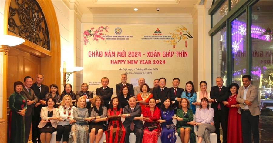 Chương trình "Gặp mặt đối ngoại chào năm mới 2024"