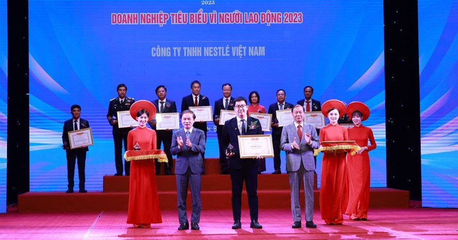 Lần thứ tư Nestlé Việt Nam được vinh danh là doanh nghiệp tiêu biểu vì người lao động