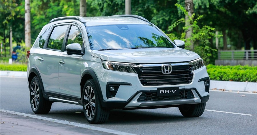 Doanh số phân khúc xe đa dụng 7 chỗ "hụt hơi" trong tháng 10