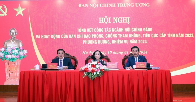 Thường trực Ban Bí thư: Cán bộ chưa biết sợ hay lòng tham không đáy nên vẫn còn xảy ra nhiều vụ việc tham nhũng?
