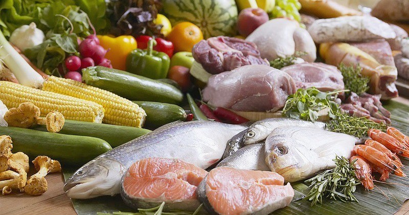 Thực phẩm đua nhau tăng giá dịp cận Tết, bưởi đỏ Đông Cao gần như “cháy hàng”