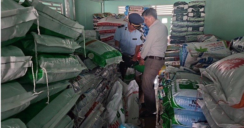 Xử phạt 4 cơ sở kinh doanh phân bón kém chất lượng trong chưa đầy 1 tháng đầu năm