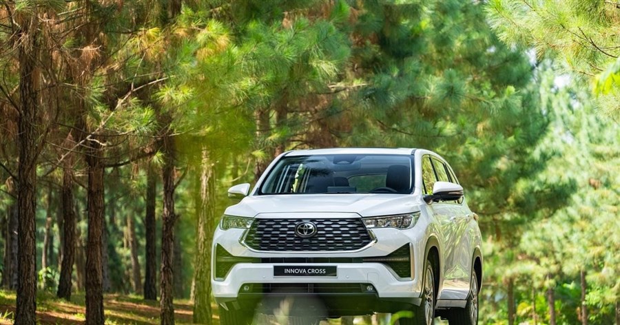 “Ông hoàng” giữ dáng Mazda CX-5, xe điện và những điểm nhấn của thị trường ô tô Việt Nam năm 2023