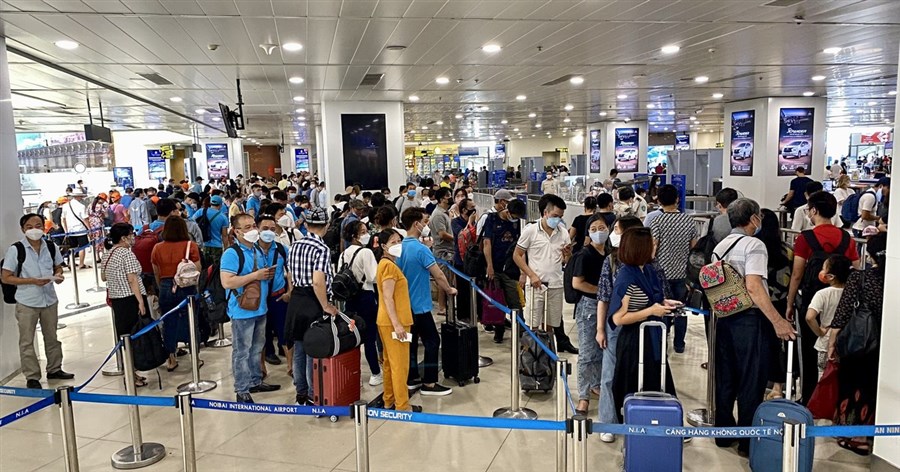 Cục Hàng không nói gì về việc giá máy bay nội địa đang ở mức khá cao?