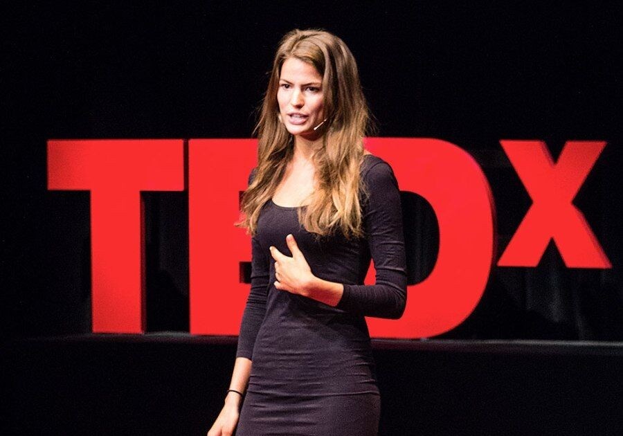 TED Talks: Vẻ bề ngoài không phải là tất cả