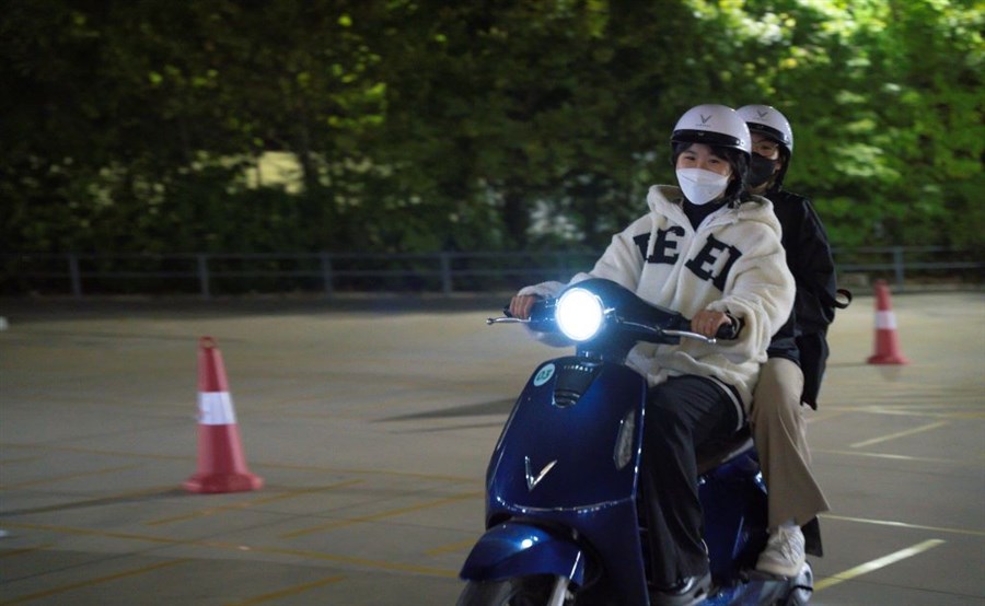 Ưu đãi lên tới 20% giá, tháng 12 là thời điểm vàng để mua xe máy điện VinFast