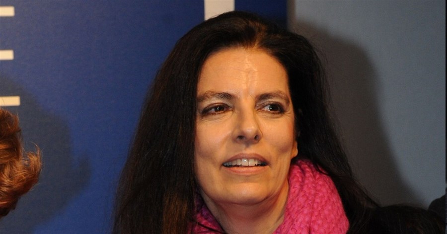 Chân dung người phụ nữ đầu tiên trên thế giới có 100 tỷ USD: Thích viết sách, chơi đàn, làm từ thiện hàng trăm triệu USD