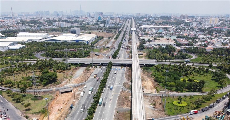 Thủ tướng yêu cầu khẩn trương chọn nhà đầu tư để khởi công các dự án cao tốc trong năm 2024