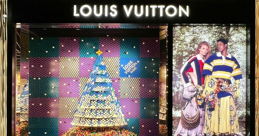 Louis Vuitton hợp tác với LEGO cho chiến dịch mùa lễ hội