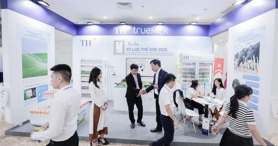 Công nghệ cao của TH true MILK thu hút sự chú ý tại Triển lãm quốc tế Đổi mới sáng tạo