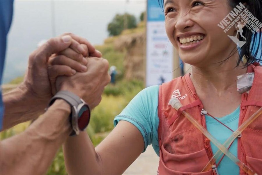 Các vận động viên Việt Nam đăng quang tại giải chạy địa hình 100 dặm đầu tiên tại Việt Nam