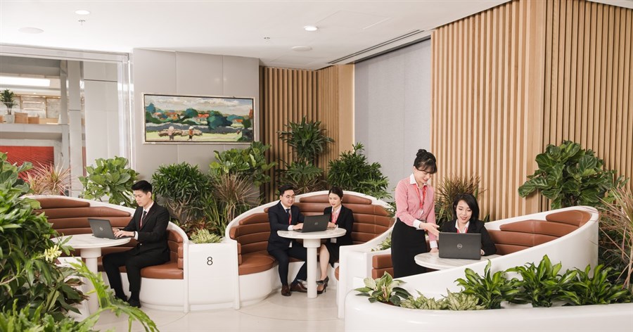 Các tòa nhà Hội sở Techombank được trao chứng nhận "Năng lượng xanh 5 sao"