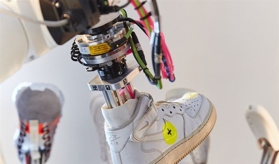 Nike cung cấp miễn phí dịch vụ kéo dài “tuổi thọ” cho những đôi giày