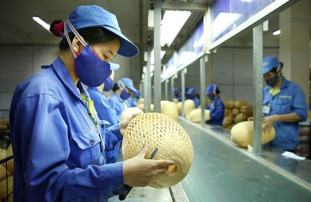 Bộ Tài chính tăng cường hỗ trợ pháp lý cho doanh nghiệp nhỏ và vừa