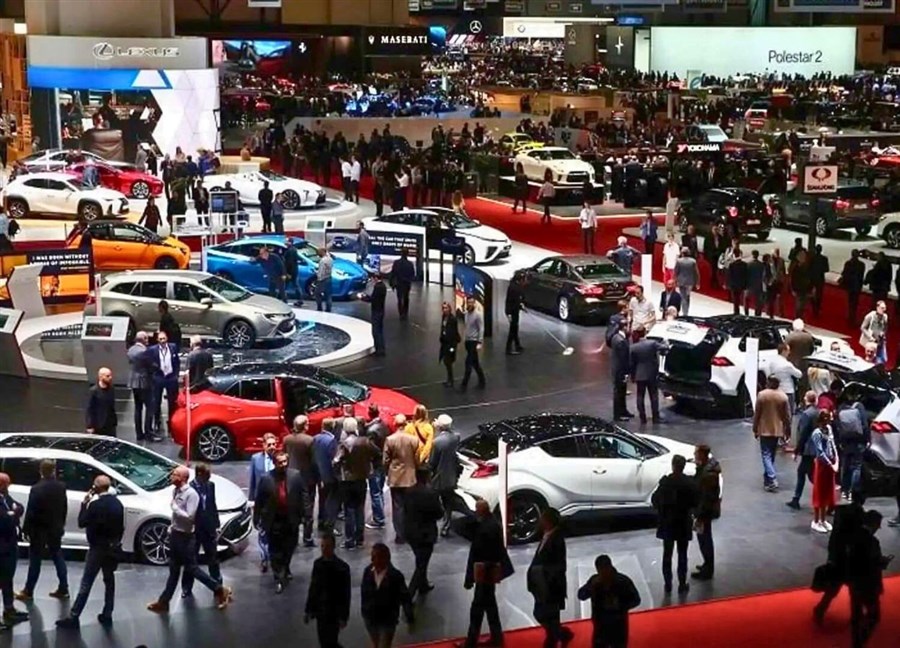 Cảnh đìu hiu tại một trong những triển lãm ô tô lớn nhất thế giới, chỉ có 8 hãng xe tham dự