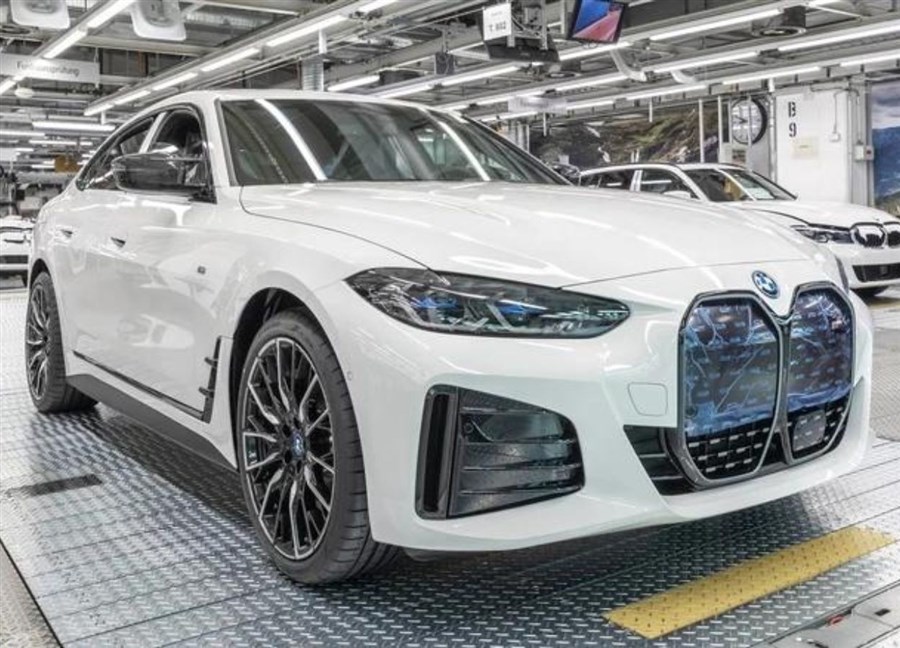 Đánh bại Mercedes-Benz, BMW vững ngôi ‘vua doanh số’ phân khúc xe sang năm 2023