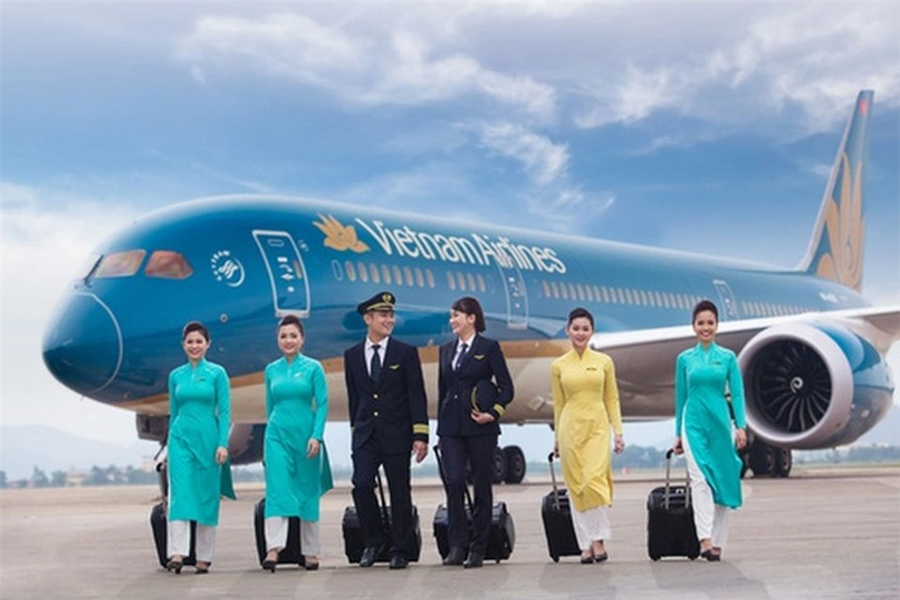Vietnam Airlines miễn nhiệm một phó tổng giám đốc gắn bó 35 năm