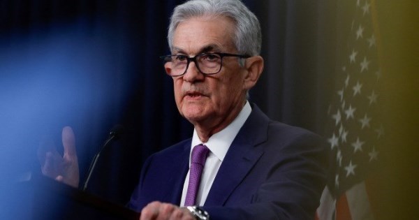 Fed tiếp tục không tăng lãi suất