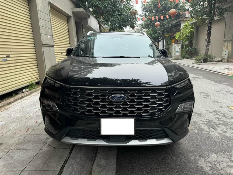 Lăn bánh vỏn vẹn 10.000 km, Ford Territory 'lướt' xuống giá khó tin