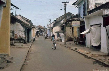 Kho ảnh khổng lồ về Việt Nam 1991-1993: Mộc mạc Hội An