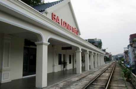 Du lịch Hà Nội mùa thu, đừng quên check-in ga Long Biên cổ kính