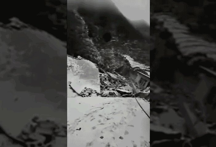 Kinh hoàng trận lở đất lớn khiến nhiều người bị vùi lấp